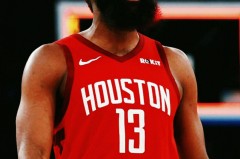 字母哥安排兄弟进雄鹿无人指责，詹姆斯为何屡遭质疑？