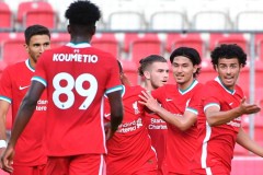 防不住人、拿不住球、看不住魔！曼联3个丢球卢克肖均有失误